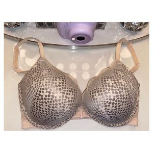 Victoria’s Secret Bombshell Bra 36D